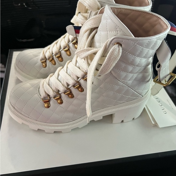 Authentic Women Gucci Boots Size 8 - Picture 3 of 10